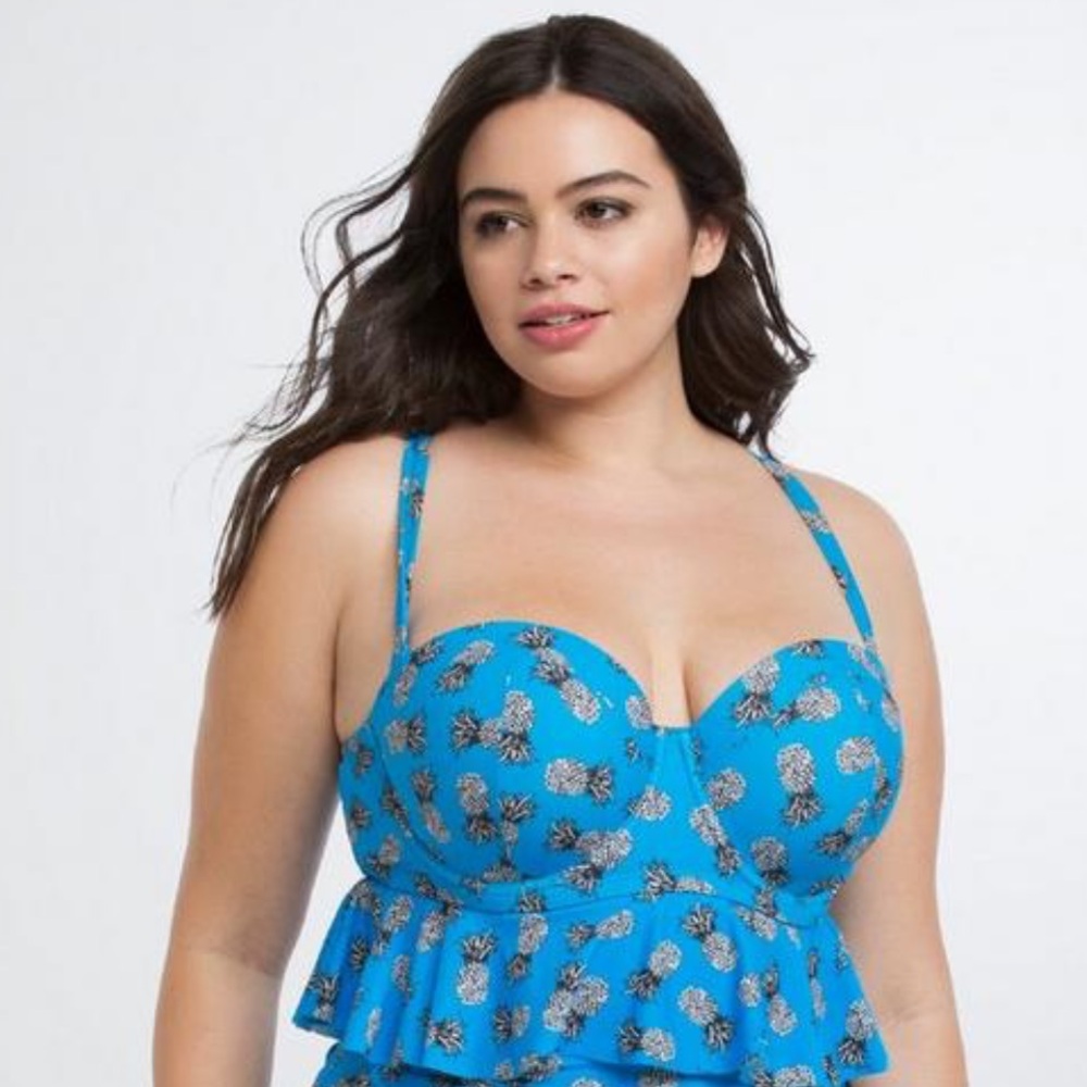 Torrid pineapple swim top size 3